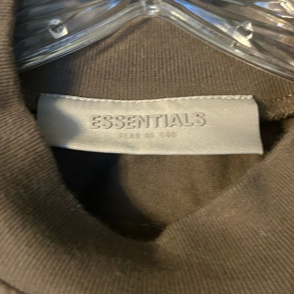 Essentials Boys XS shirt‎